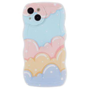 Stijlvolle Wavy Edge iPhone 14 TPU Hoesje - Kleurrijke Wolken